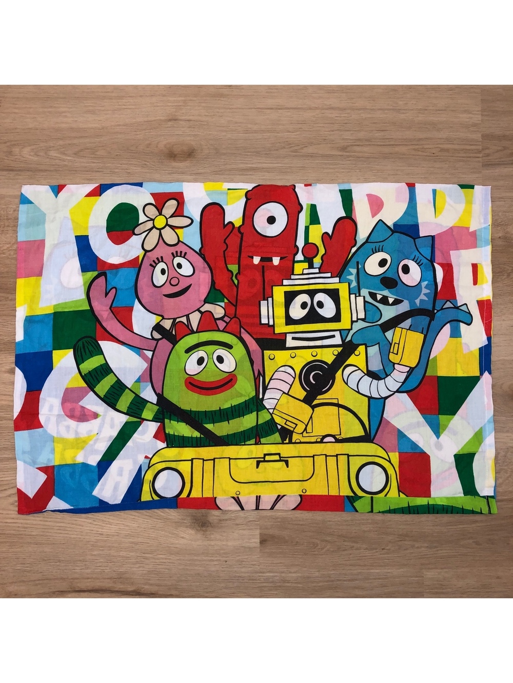 VINTAGE YO GABBA GABBA PILLOWCASE BROBEE MUNO FOOFA PLEX TOODEE BOOMBOX